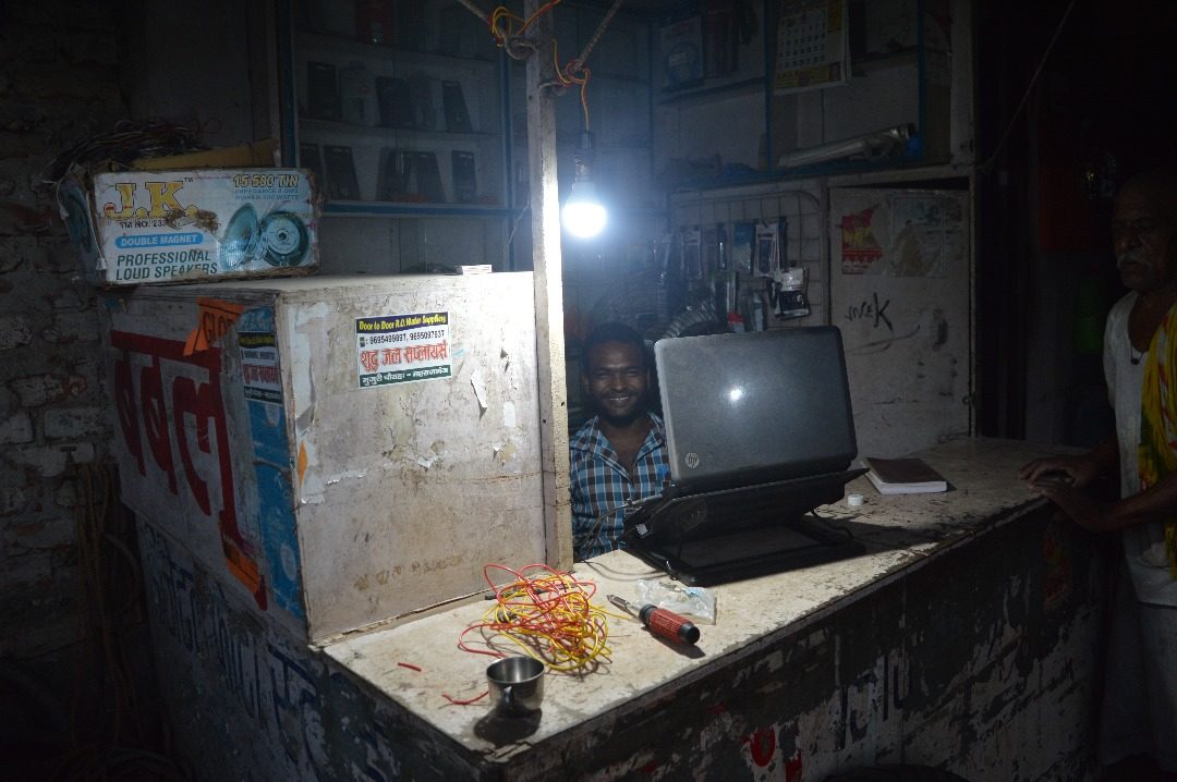 mujuri naka rural electrification by Free Spirits Green Labs Maharajganj